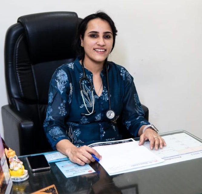 Dr. Rupali Chadha.jpeg